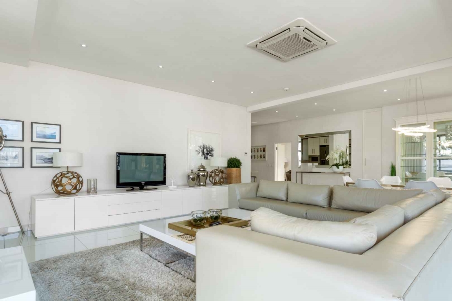 2 Bedroom Property for Sale in De Waterkant Western Cape